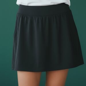 Title Nine Black Dream Skort Medium Womens Athletic Golf Tennis Hiking Skirt